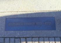 28.11.-1.12.2016 Jytysenioreiden Berliinin retki.
Berliiniä ihailtiin joulutoreilla ja muistomerkeillä sekä käytiin tutustumassa Berliinin muurin muistomerkkiin
kuvat Ritva Tervo